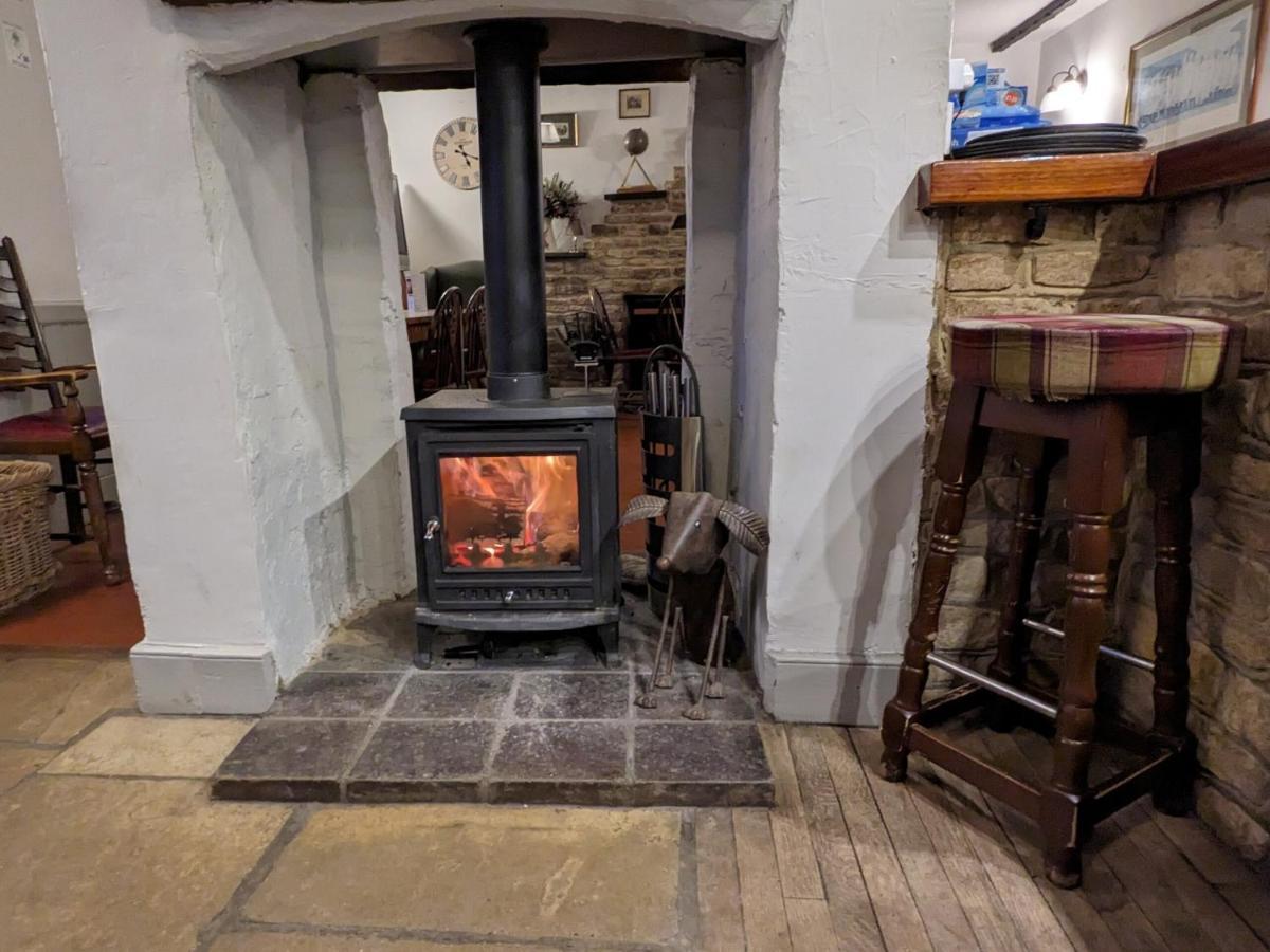 Cowpers Oak Bed & Breakfast Olney Екстериор снимка