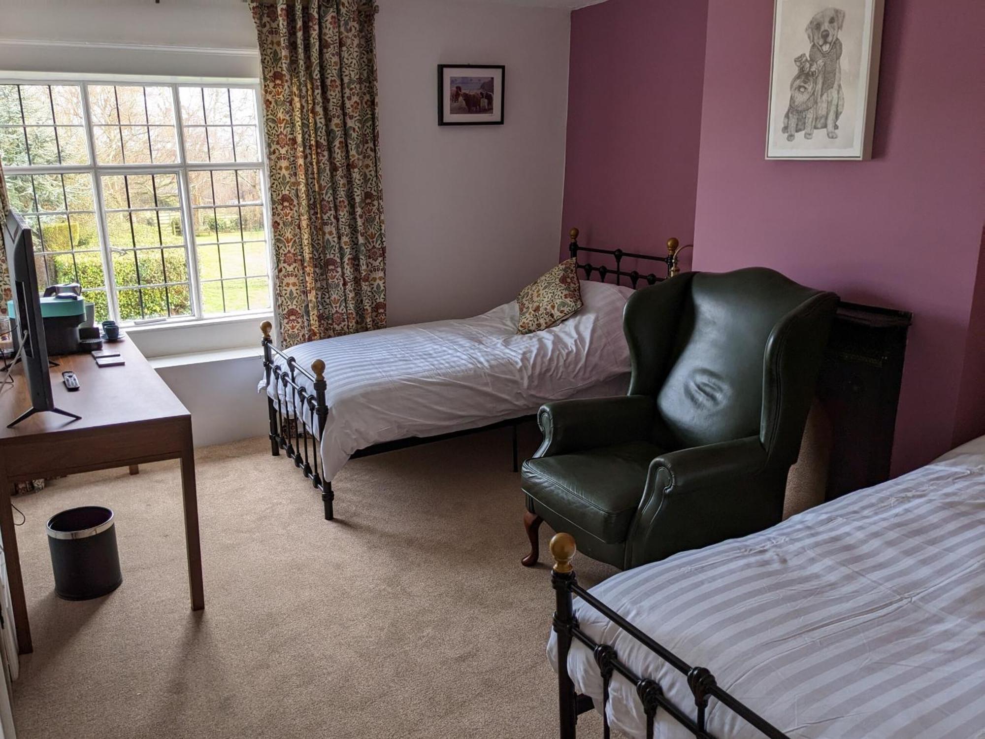 Cowpers Oak Bed & Breakfast Olney Стая снимка